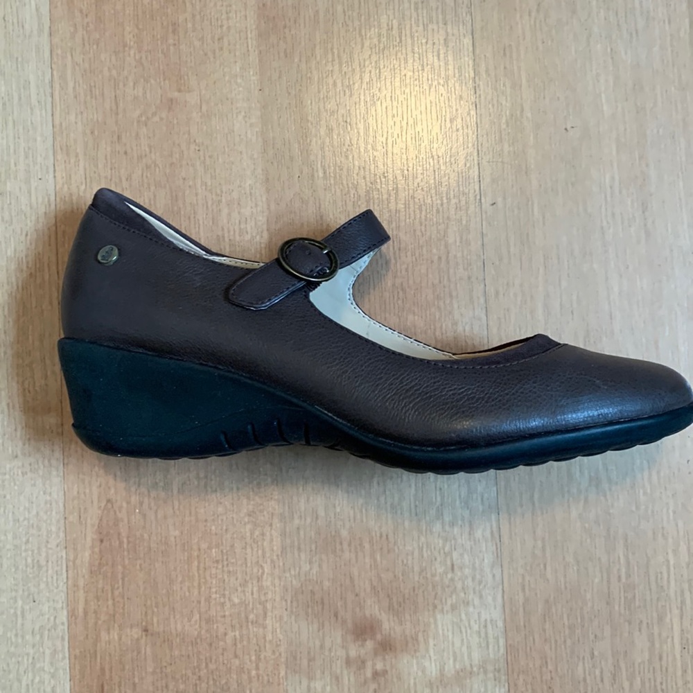 Hush Puppies Odell Mary Jane sz 9 Brown like new